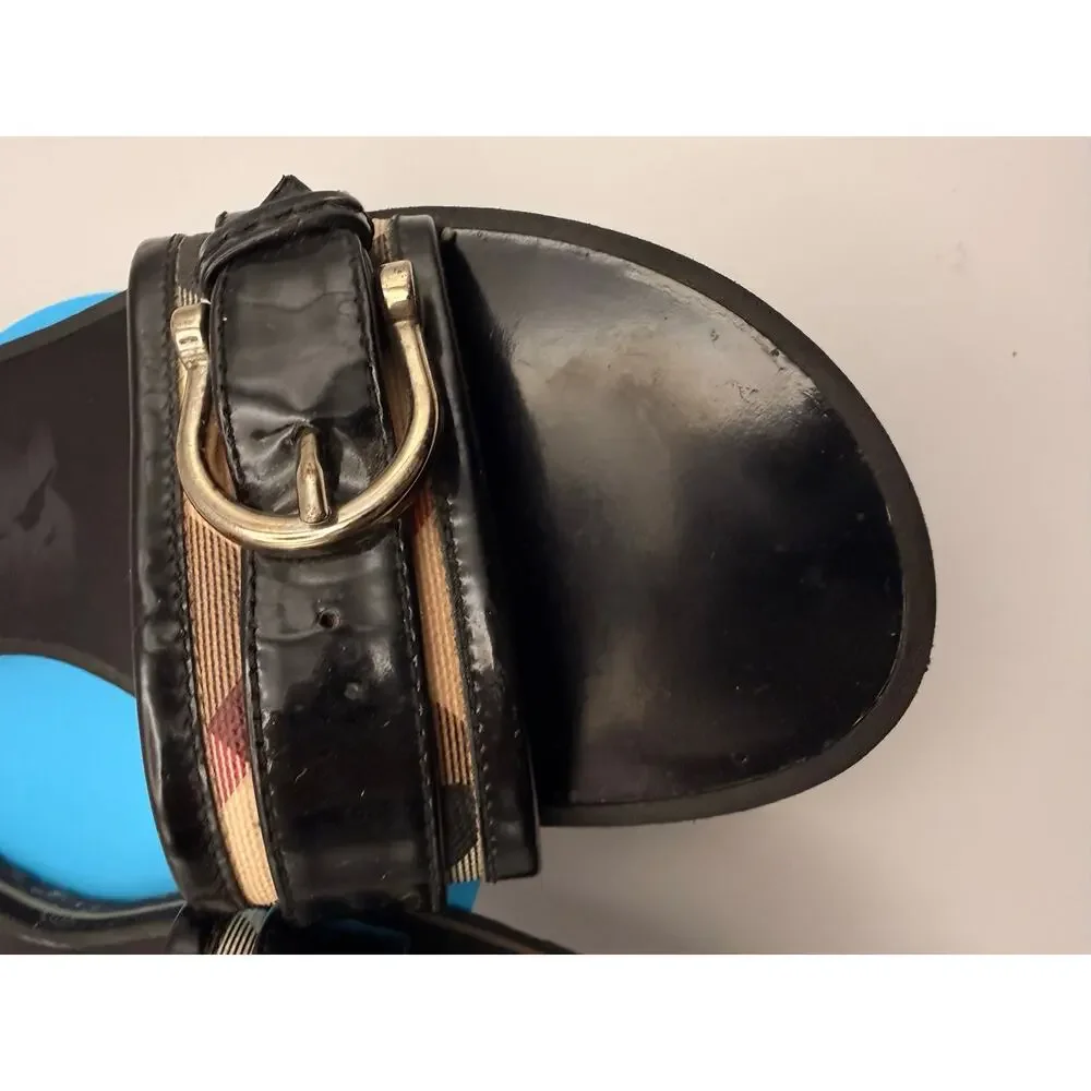 Burberry nova check pattern, leather slides